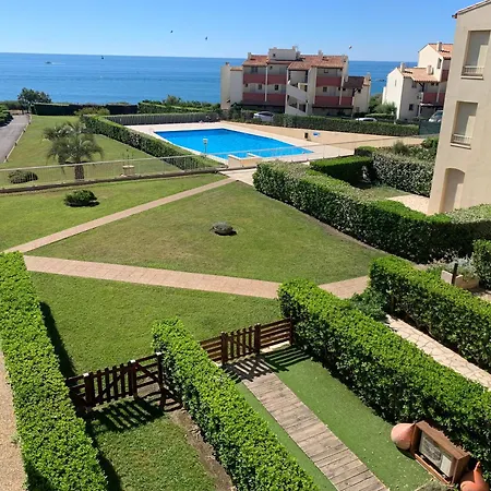 Les Indes Galantes Apartment